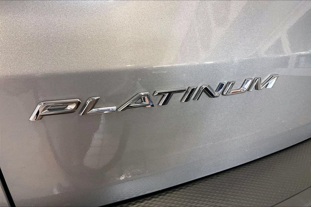 Used 2024 Ford Escape Platinum AWD/4WD image 19