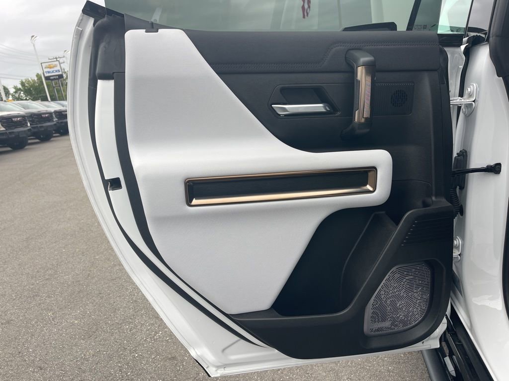 Used 2024 GMC Hummer EV 3X w/ Extreme Off-Road Package image 32