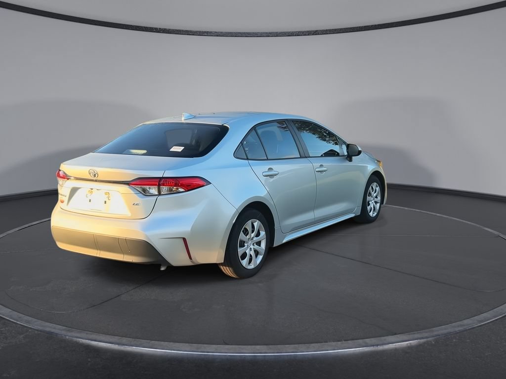 Used 2024 Toyota Corolla LE FWD image 8