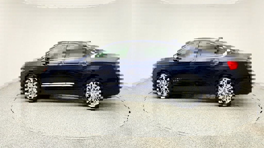 Used 2016 Chevrolet Impala LTZ w/ Enhanced Convenience Package image 8