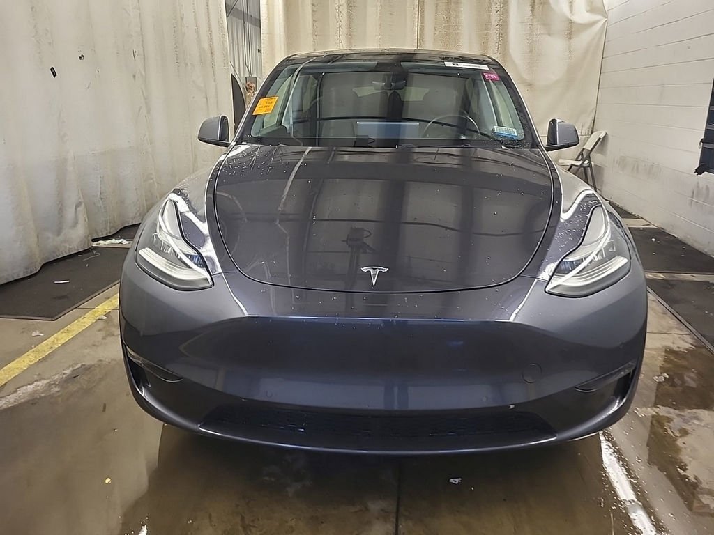 Used 2020 Tesla Model Y Long Range image 2