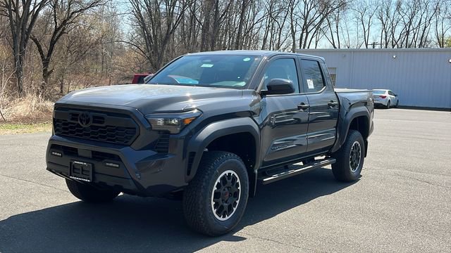 New 2026 Toyota Tacoma TRD Off-Road AWD/4WD image 3