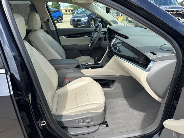 Used 2022 Cadillac XT6 Premium Luxury w/ Technology Package AWD/4WD image 30