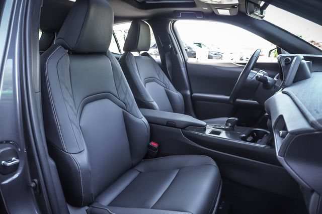 Certified 2025 Lexus UX 300h FWD w/ Accessory Package (Z2) image 24