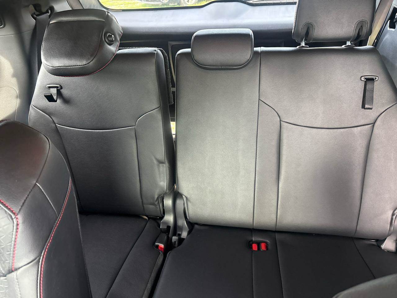 Used 2026 Toyota Sienna XSE AWD/4WD image 19