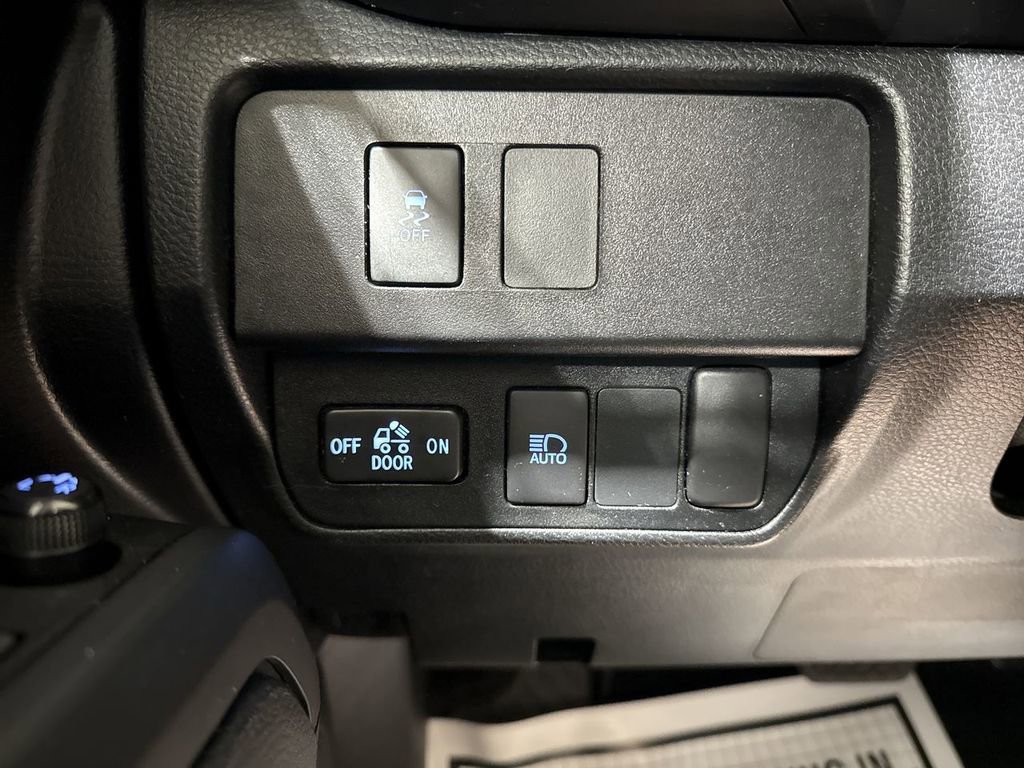 Used 2021 Toyota Tacoma SR image 17