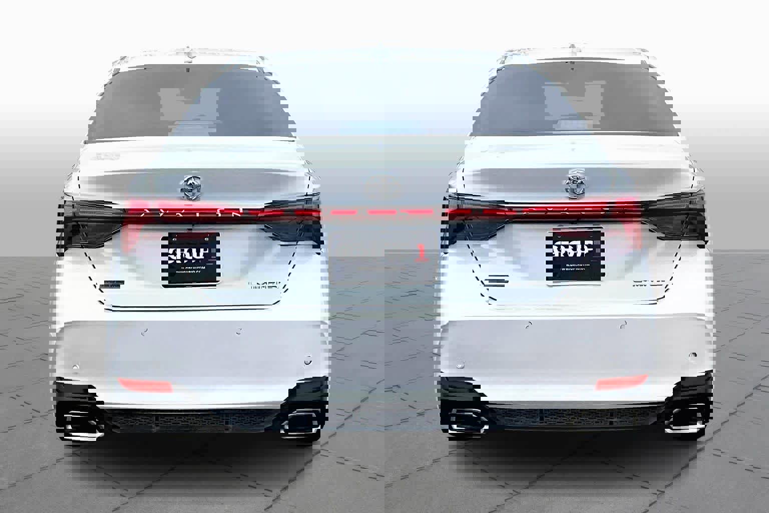 Used 2019 Toyota Avalon Limited image 5