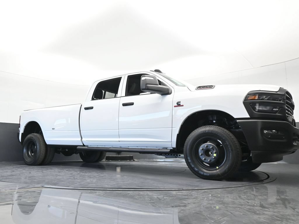 Used 2026 RAM 3500 Tradesman AWD/4WD image 59