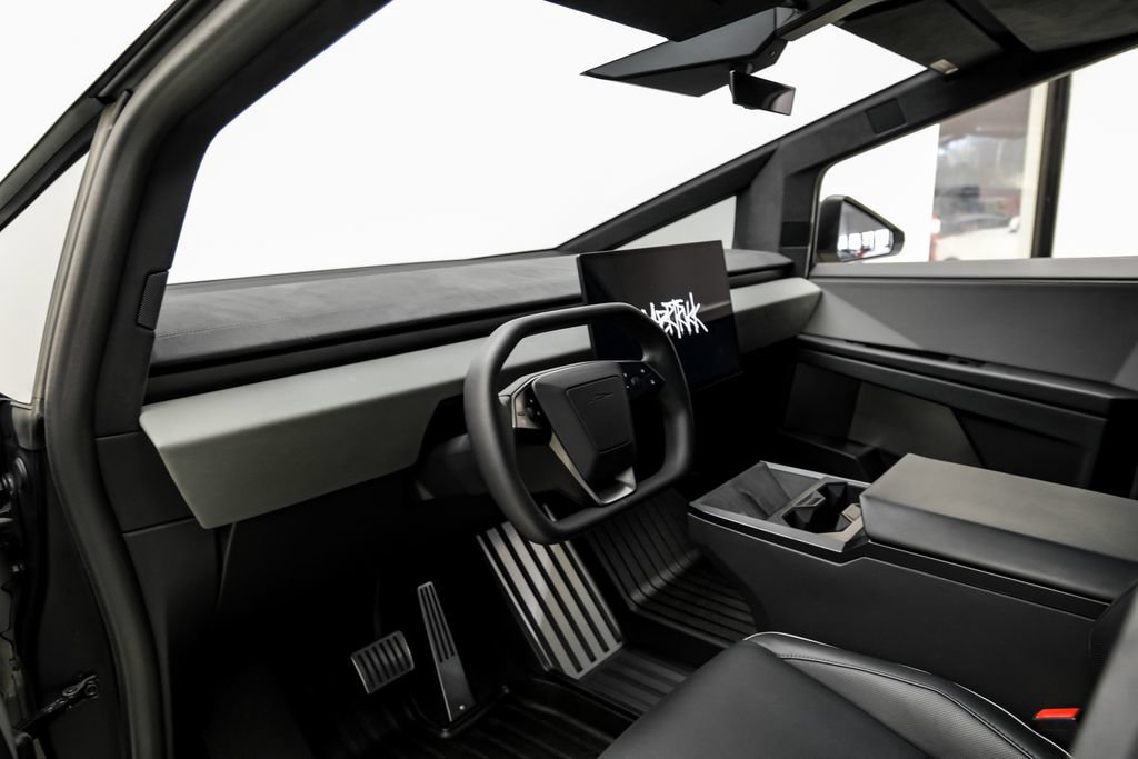 Used 2024 Tesla Cybertruck Cyberbeast AWD/4WD image 5