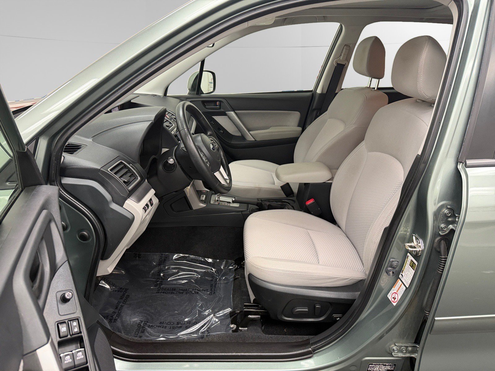 Used 2017 Subaru Forester 2.5i Premium w/ All-Weather Package AWD/4WD image 9