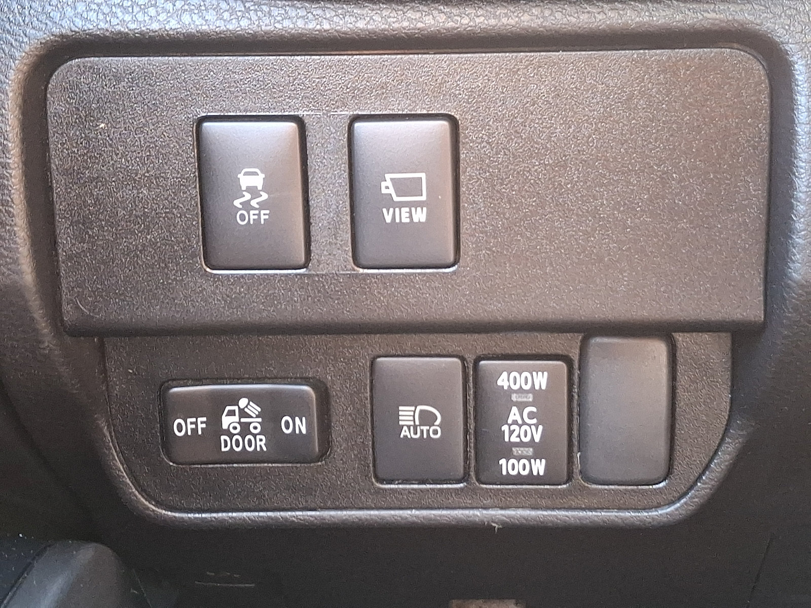 Used 2022 Toyota Tacoma TRD Sport w/ TRD Premium Sport Package AWD/4WD image 24