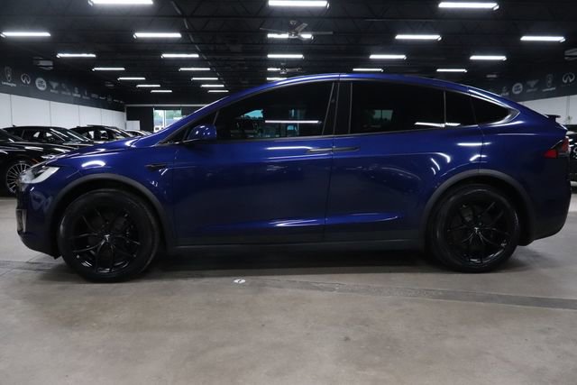 Used 2021 Tesla Model X Long Range AWD/4WD image 2