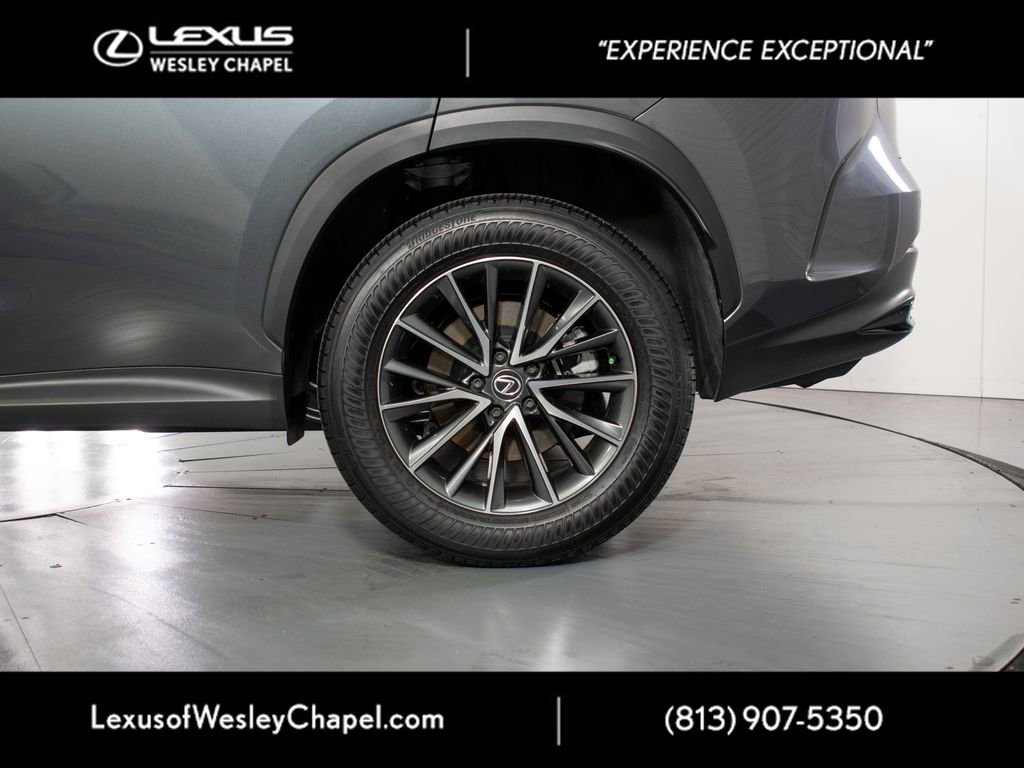Used 2025 Lexus NX 250 FWD w/ Towing Package (2000 Lbs) image 11