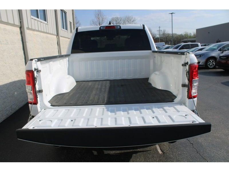 Used 2022 RAM 1500 Big Horn AWD/4WD image 7
