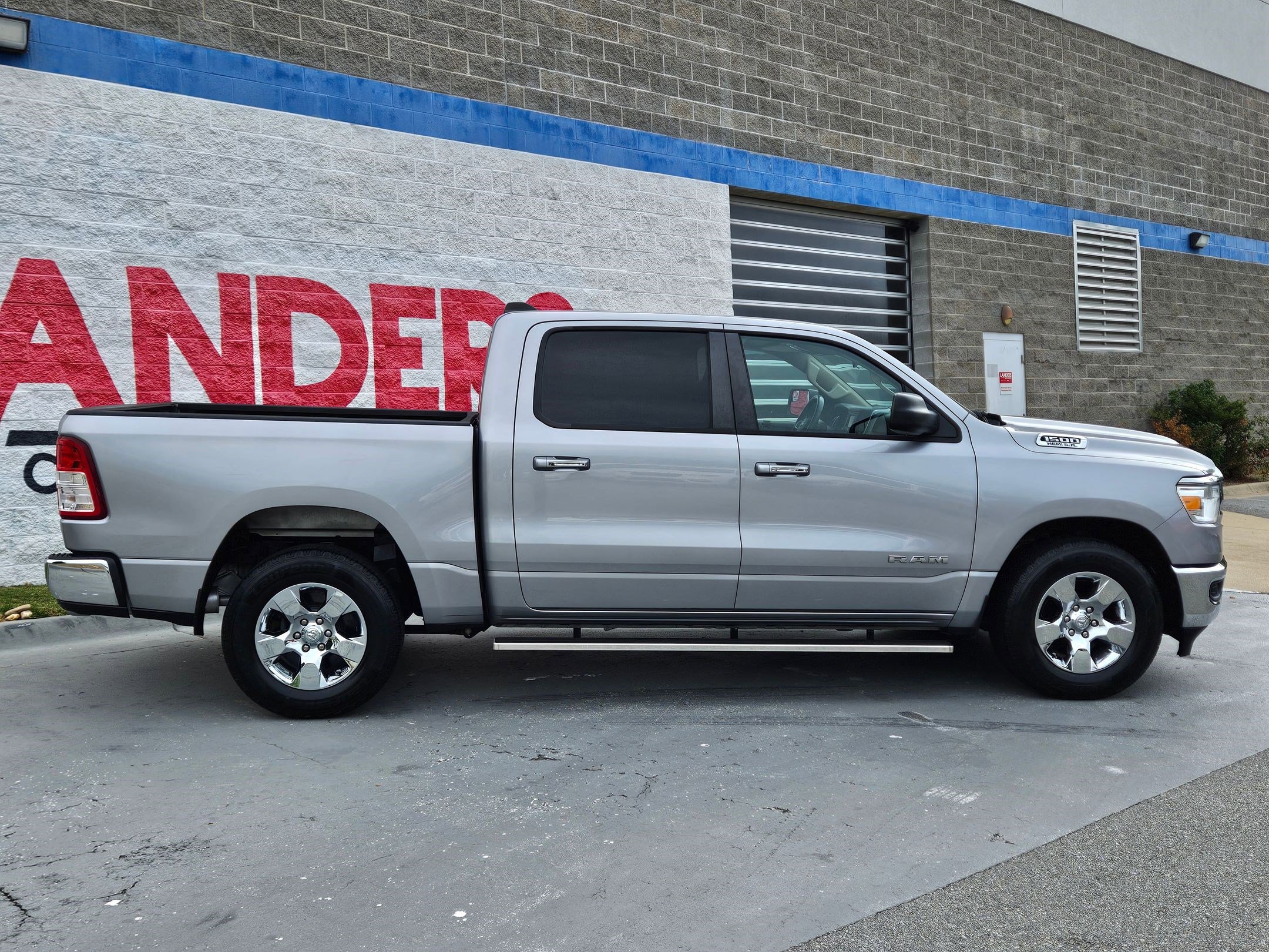 Used 2020 RAM 1500 Big Horn image 8