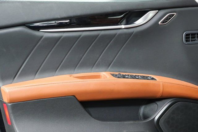 Used 2023 Maserati Ghibli Modena image 7