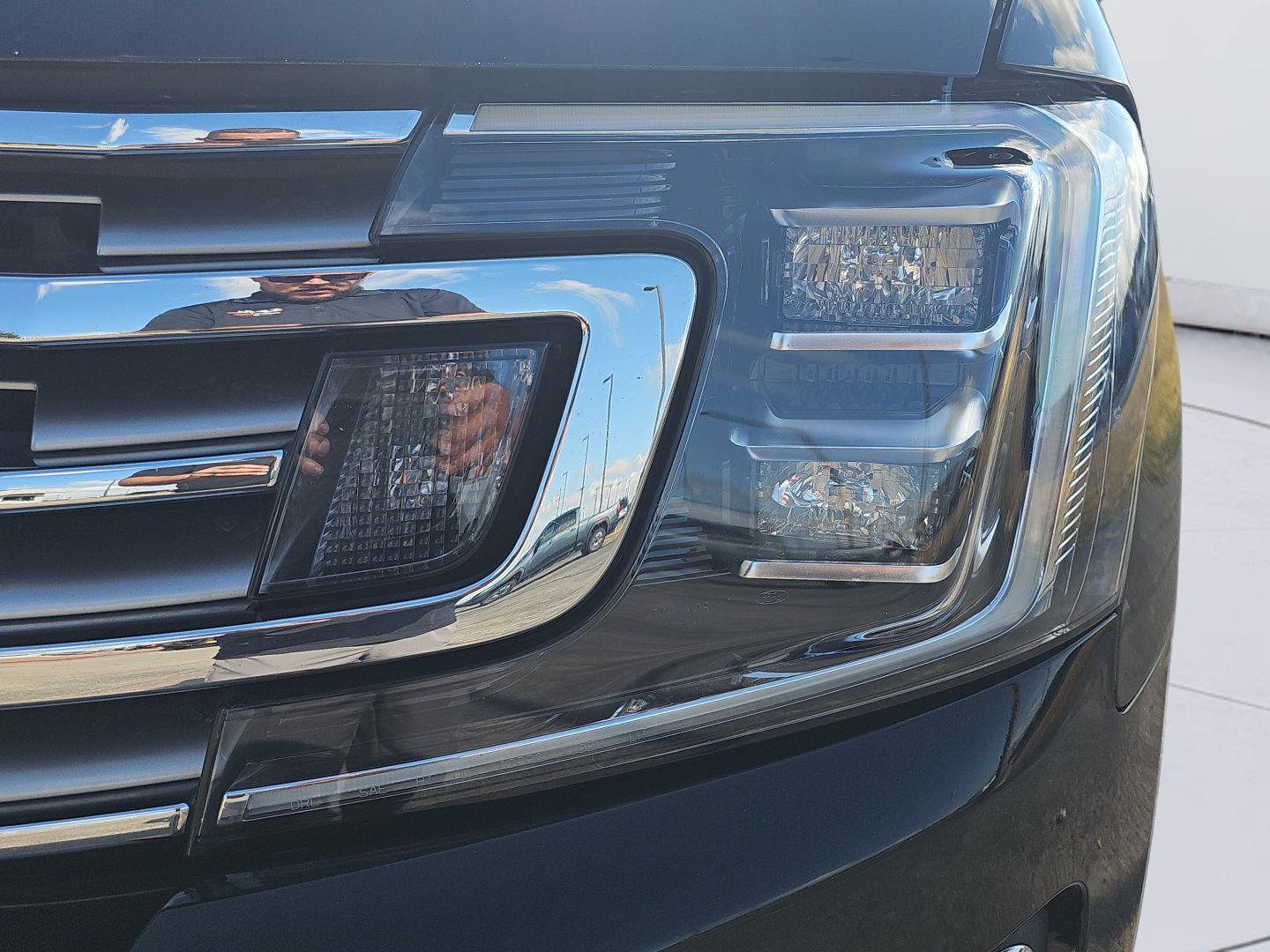 Used 2018 Ford Expedition Limited w/ Equipment Group 301A AWD/4WD image 10