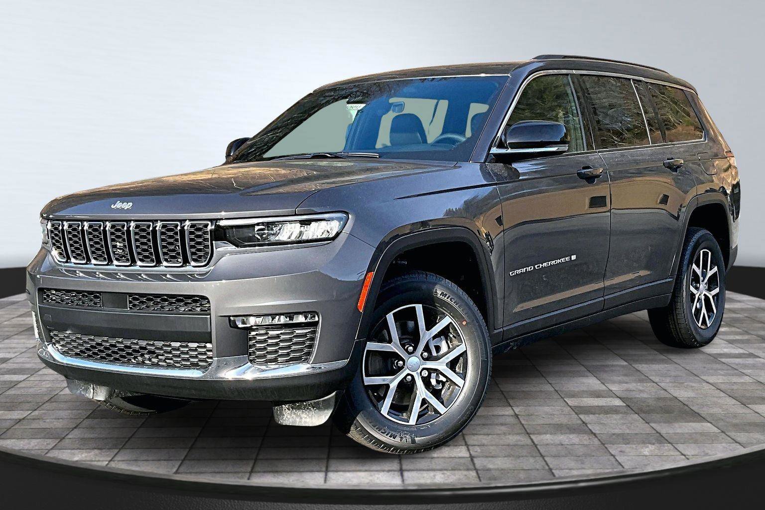 New 2025 Jeep Grand Cherokee L Limited image 2