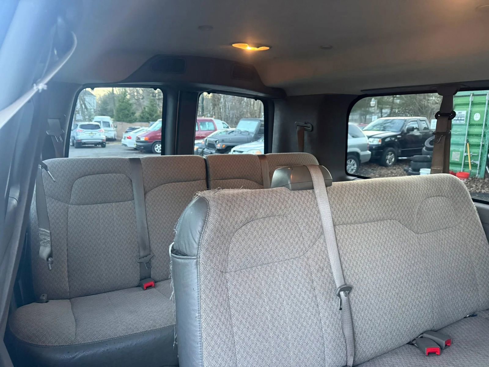 Used 2018 Chevrolet Express 2500 LT w/ LT Preferred Equipment Group RWD image 10