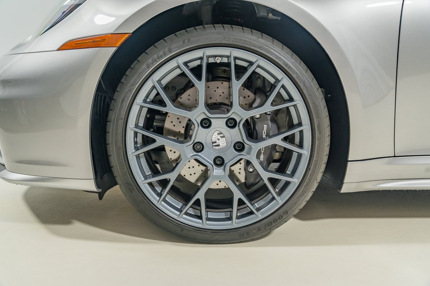 Used 2026 Porsche 911 Carrera T w/ Sportdesign Package RWD image 22