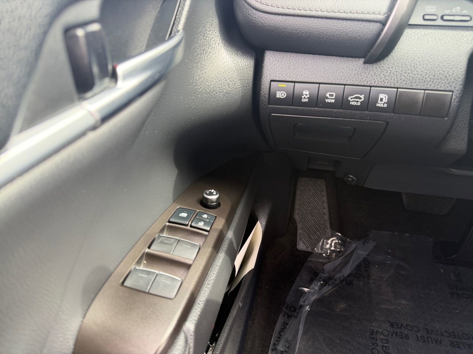 Certified 2022 Toyota Camry XLE w/ Navigation Package FWD image 23