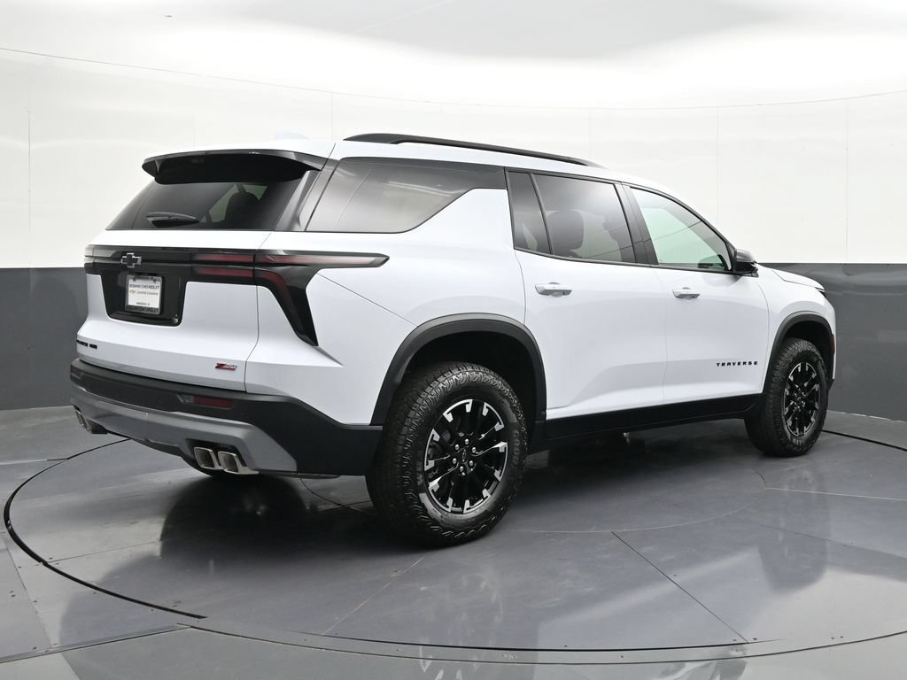 Certified 2026 Chevrolet Traverse Z71 w/ Driver Confidence Package AWD/4WD image 5