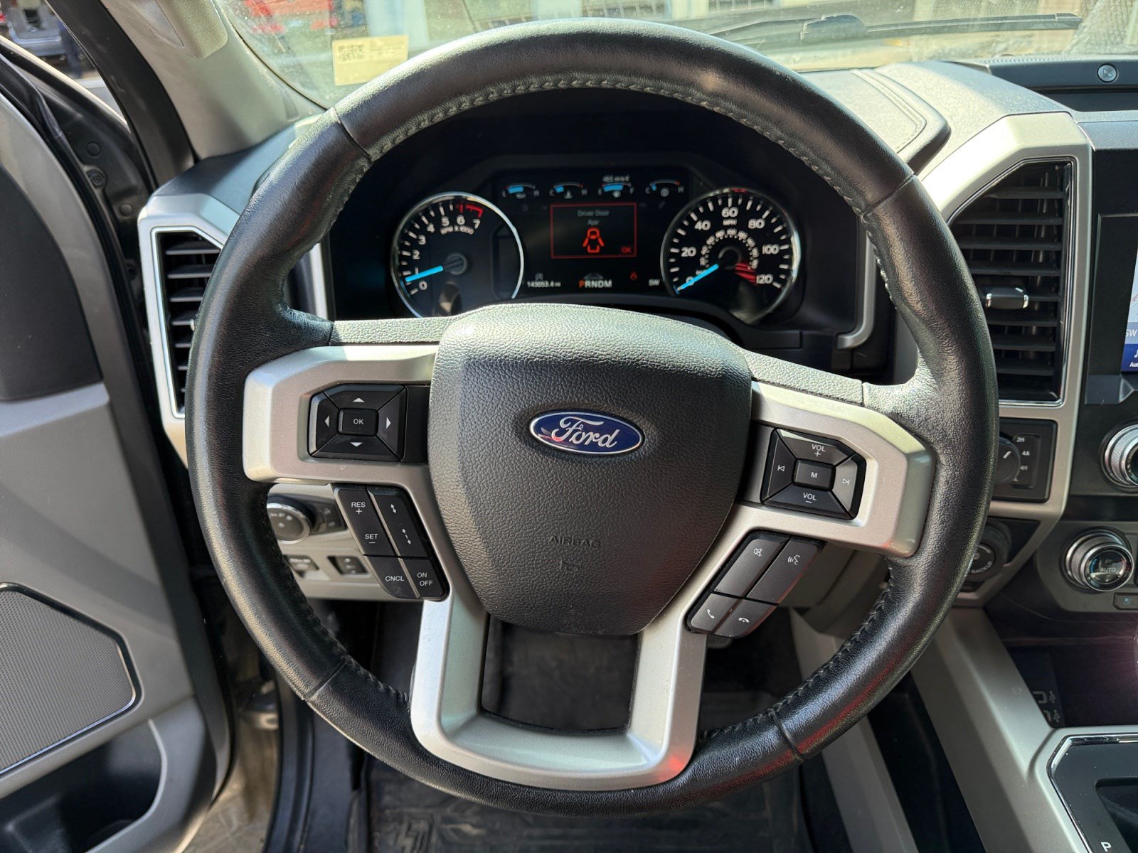 Used 2020 Ford F150 Lariat w/ Equipment Group 502A Luxury AWD/4WD image 9