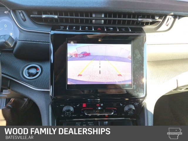 Used 2025 Jeep Grand Cherokee L Altitude w/ Trailer Tow Package image 16