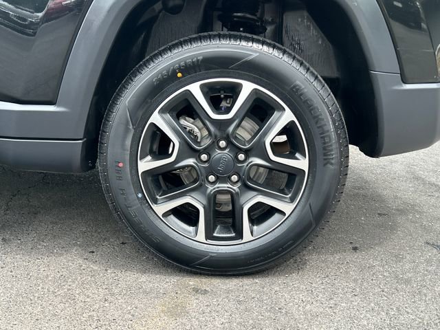 Used 2020 Jeep Compass Trailhawk AWD/4WD image 26