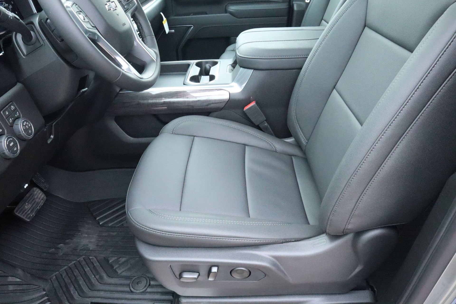 New 2026 Chevrolet Silverado 2500 LTZ w/ LTZ Plus Package image 13