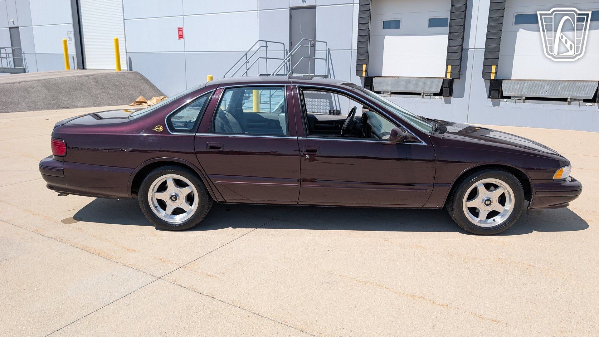 Used 1995 Chevrolet Impala SS RWD image 17