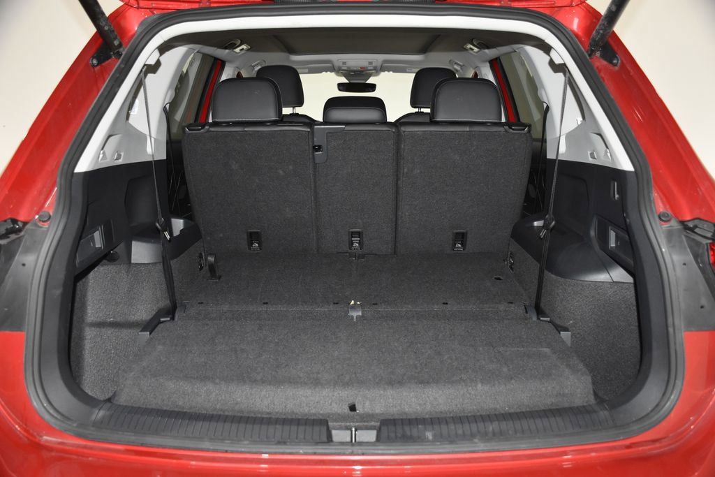 Used 2024 Volkswagen Tiguan SE image 29