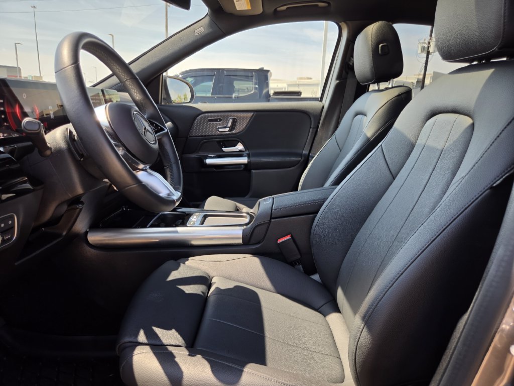 Used 2025 Mercedes-Benz GLA 250 image 25