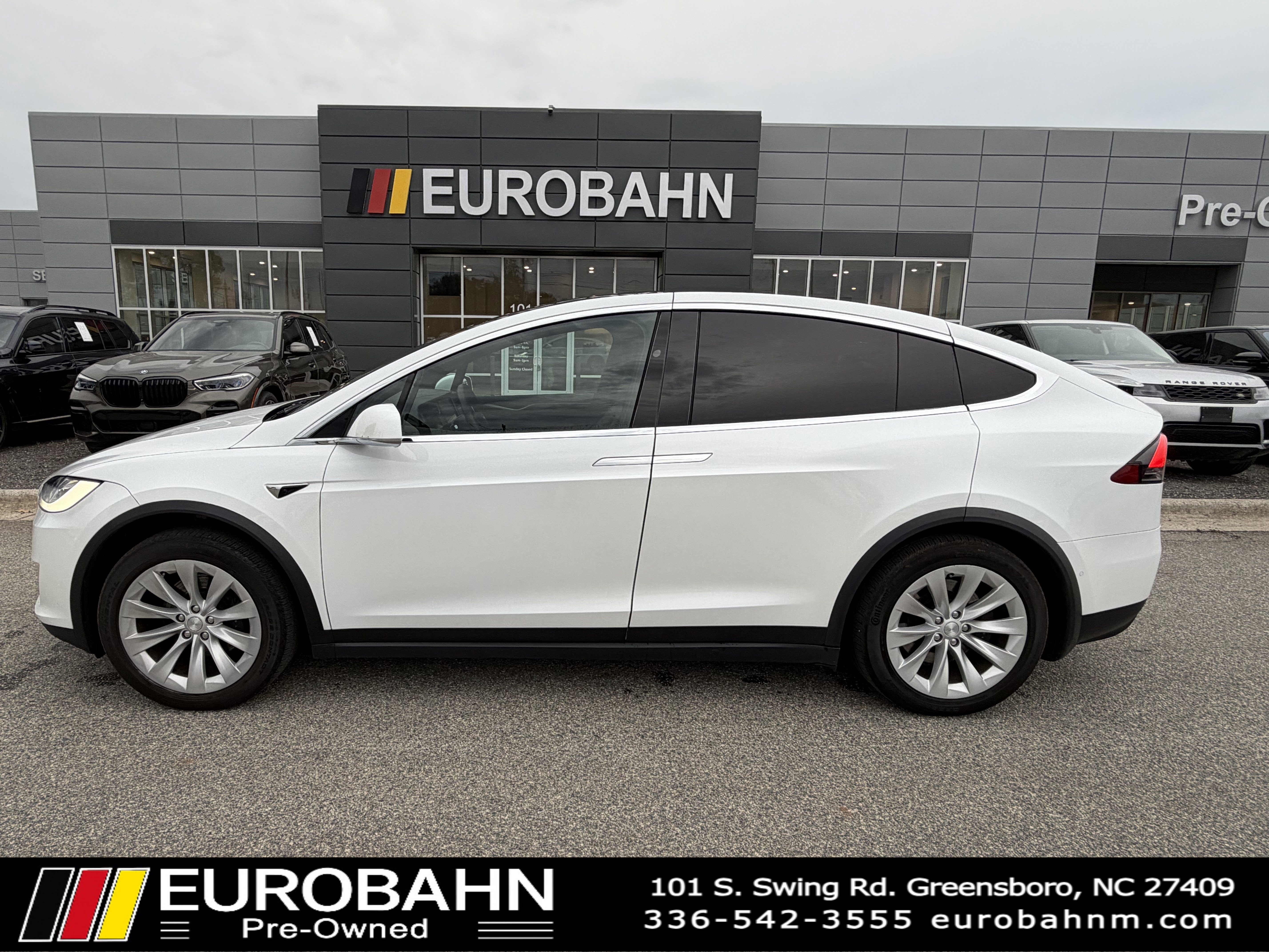 Used 2020 Tesla Model X Long Range AWD/4WD image 2