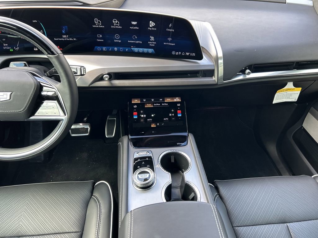 New 2026 Cadillac Vistiq Platinum image 15