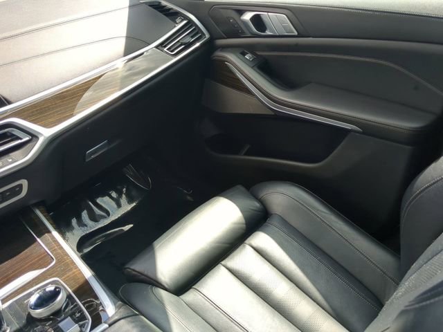 Used 2020 BMW X7 xDrive40i w/ Cold Weather Package AWD/4WD image 16
