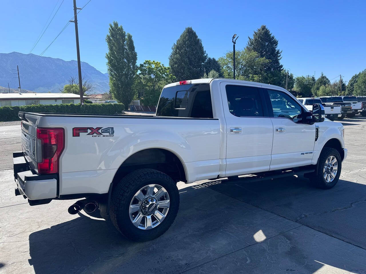 Used 2019 Ford F350 Platinum w/ Platinum Ultimate Package AWD/4WD image 8