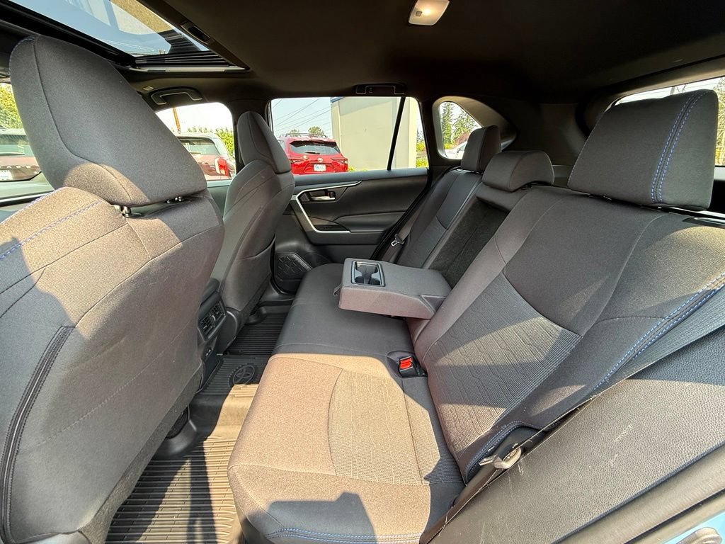 Used 2024 Toyota RAV4 SE w/ Convenience Package AWD/4WD image 20