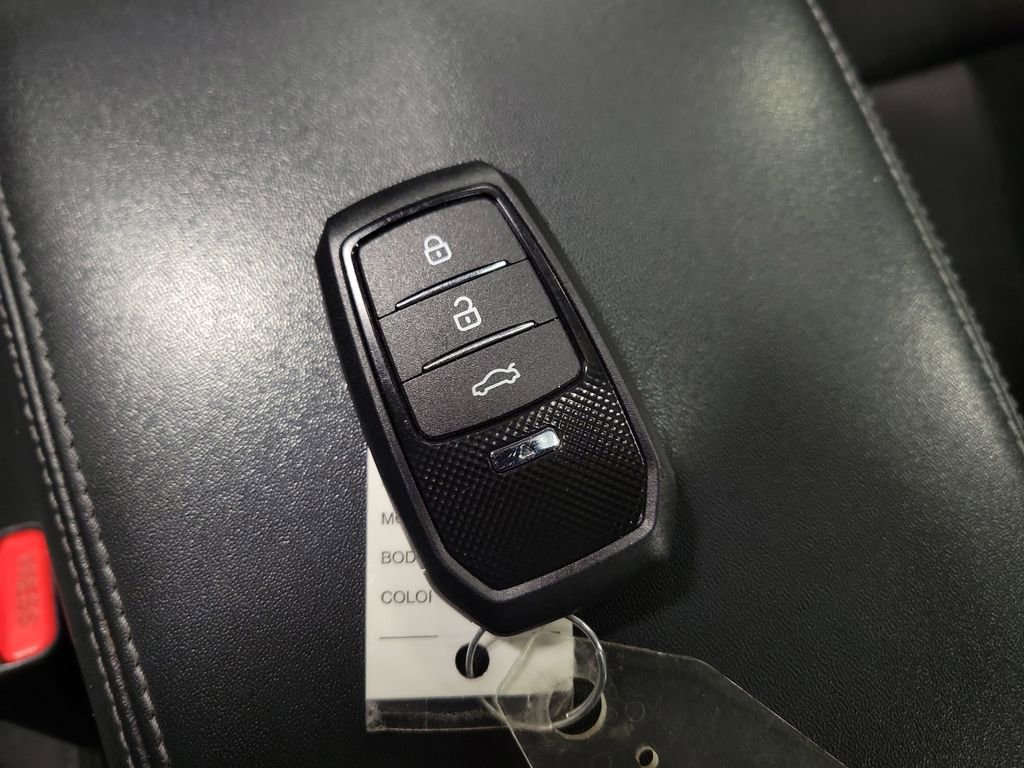 Used 2019 Subaru Ascent Premium image 16