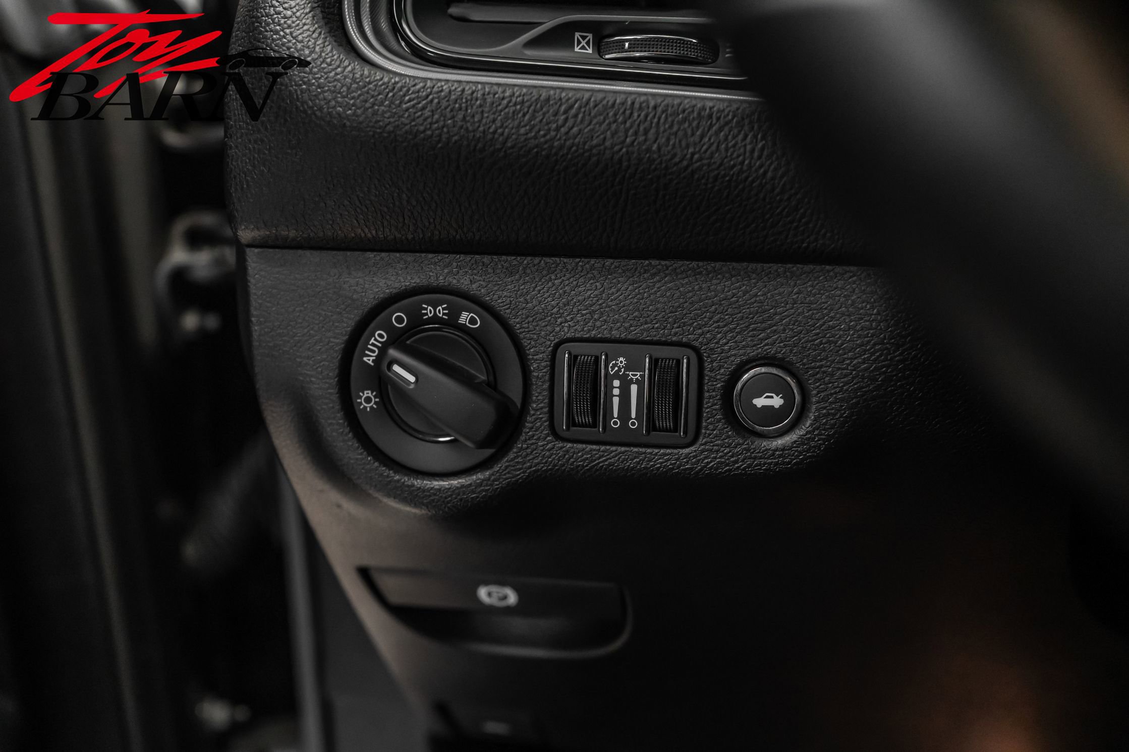 Used 2023 Dodge Challenger R/T w/ Blacktop Package image 28