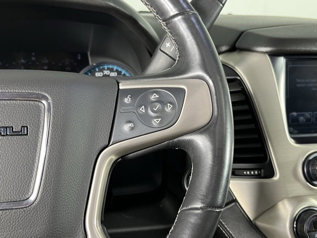 Used 2020 GMC Yukon XL Denali image 16