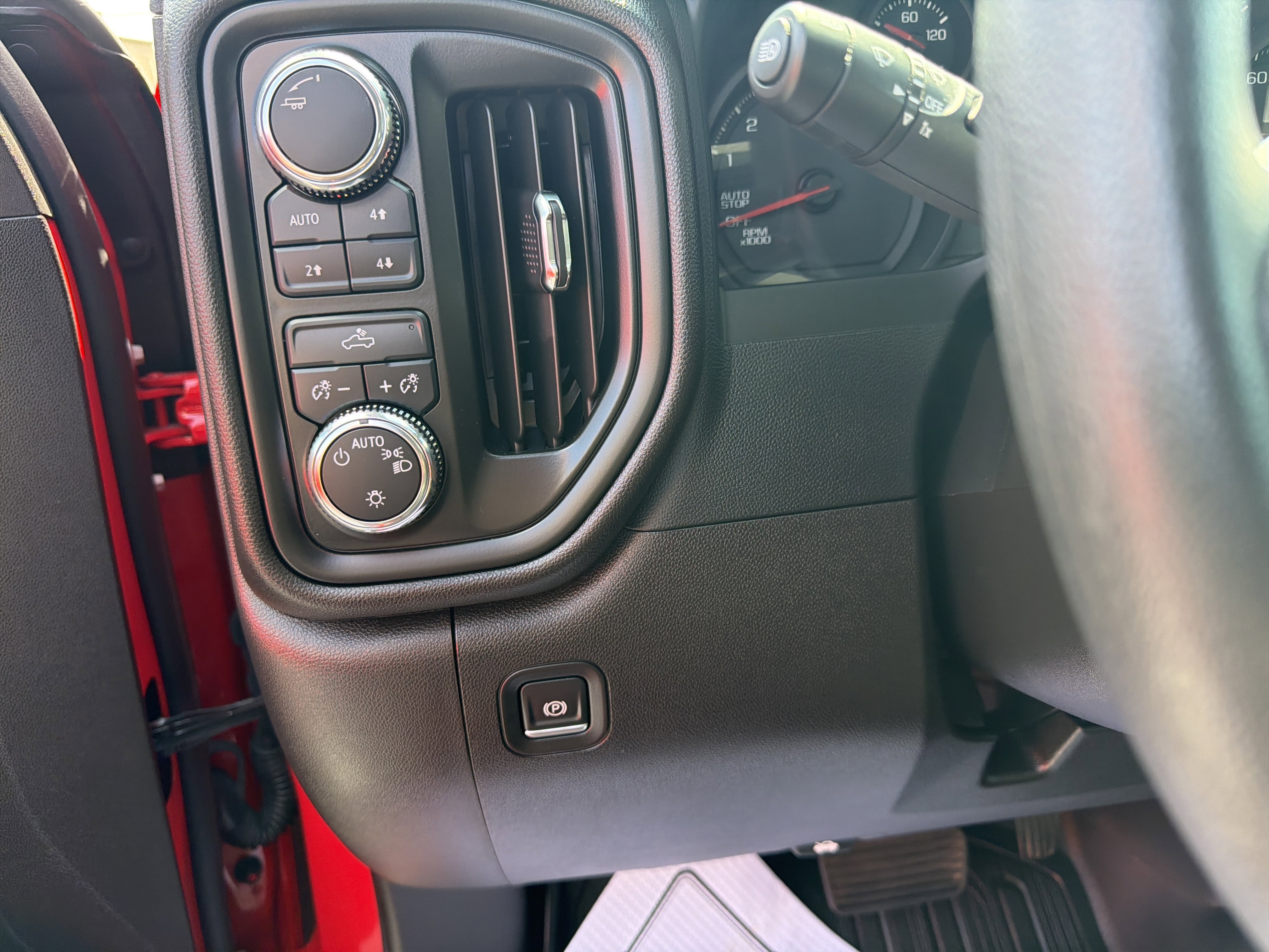 Used 2024 GMC Sierra 1500 Pro w/ Graphite Edition AWD/4WD image 23