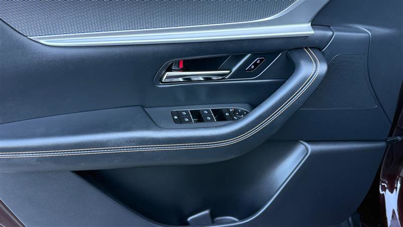 Used 2024 MAZDA CX-90 Plug-In Hybrid w/ Premium Plus image 13