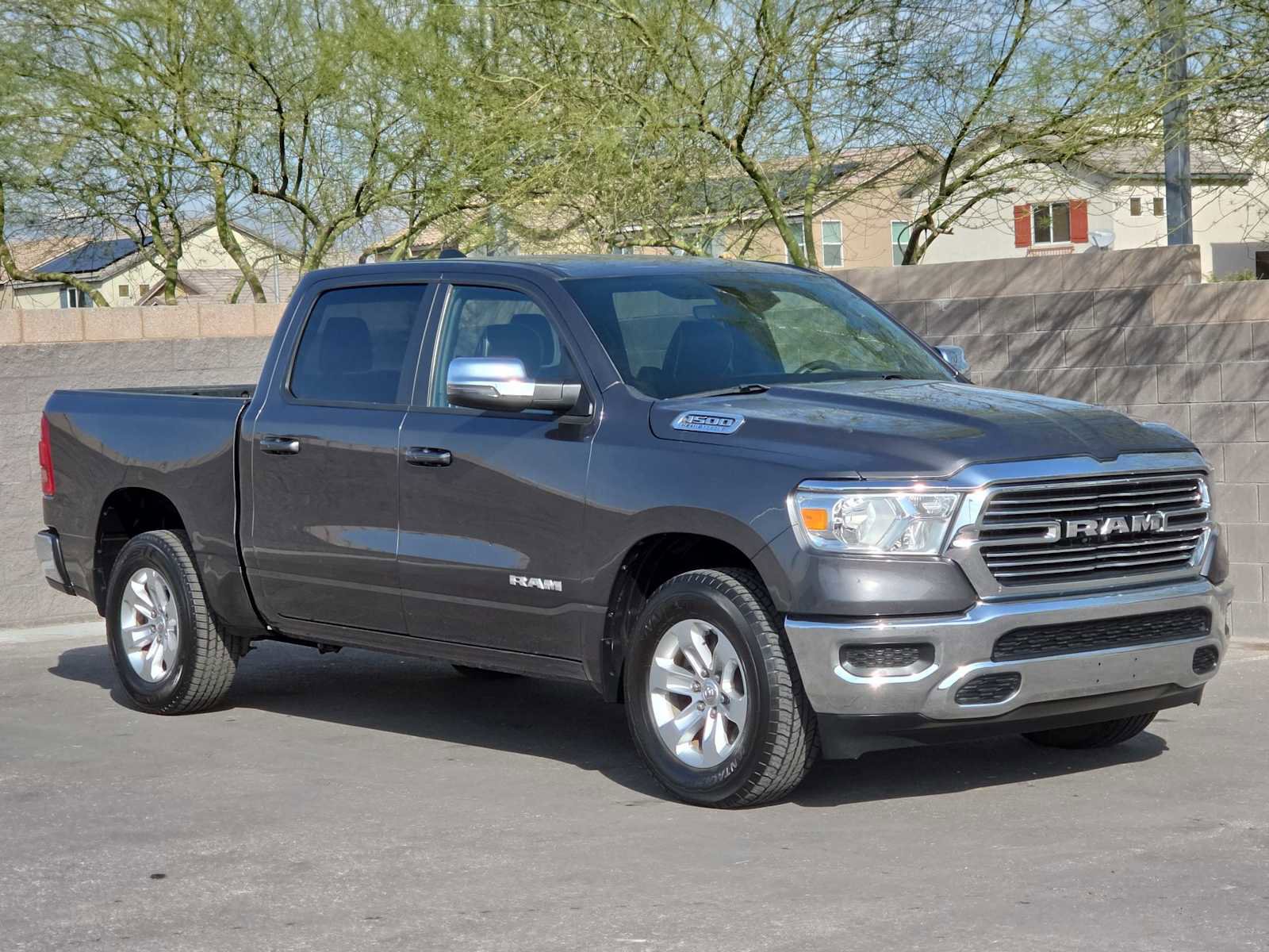 Used 2024 RAM 1500 Laramie RWD image 3