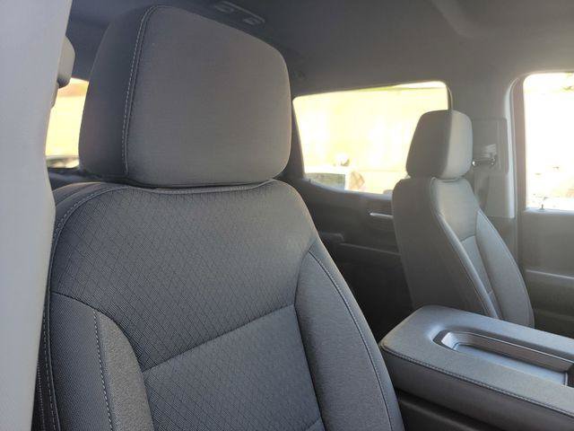 Used 2024 Chevrolet Silverado 1500 Custom Trail Boss w/ Turbomax Blackout Package AWD/4WD image 19