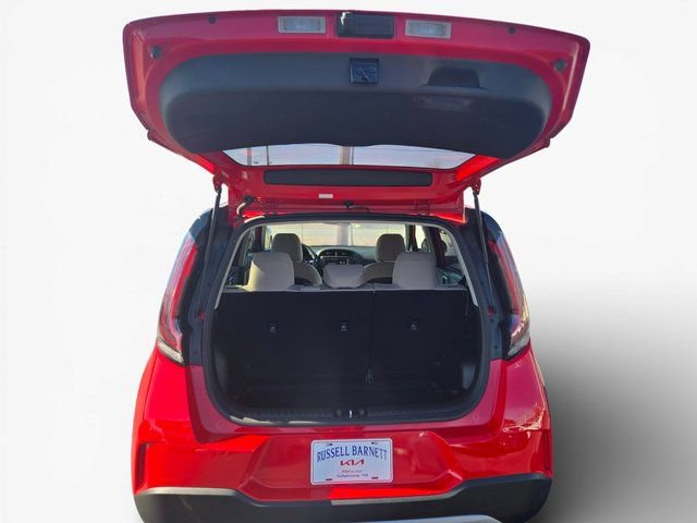 Used 2024 Kia Soul LX w/ Option Group 015 image 10