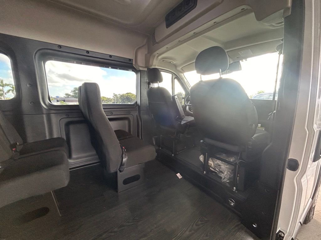 Used 2023 RAM ProMaster 3500 image 5