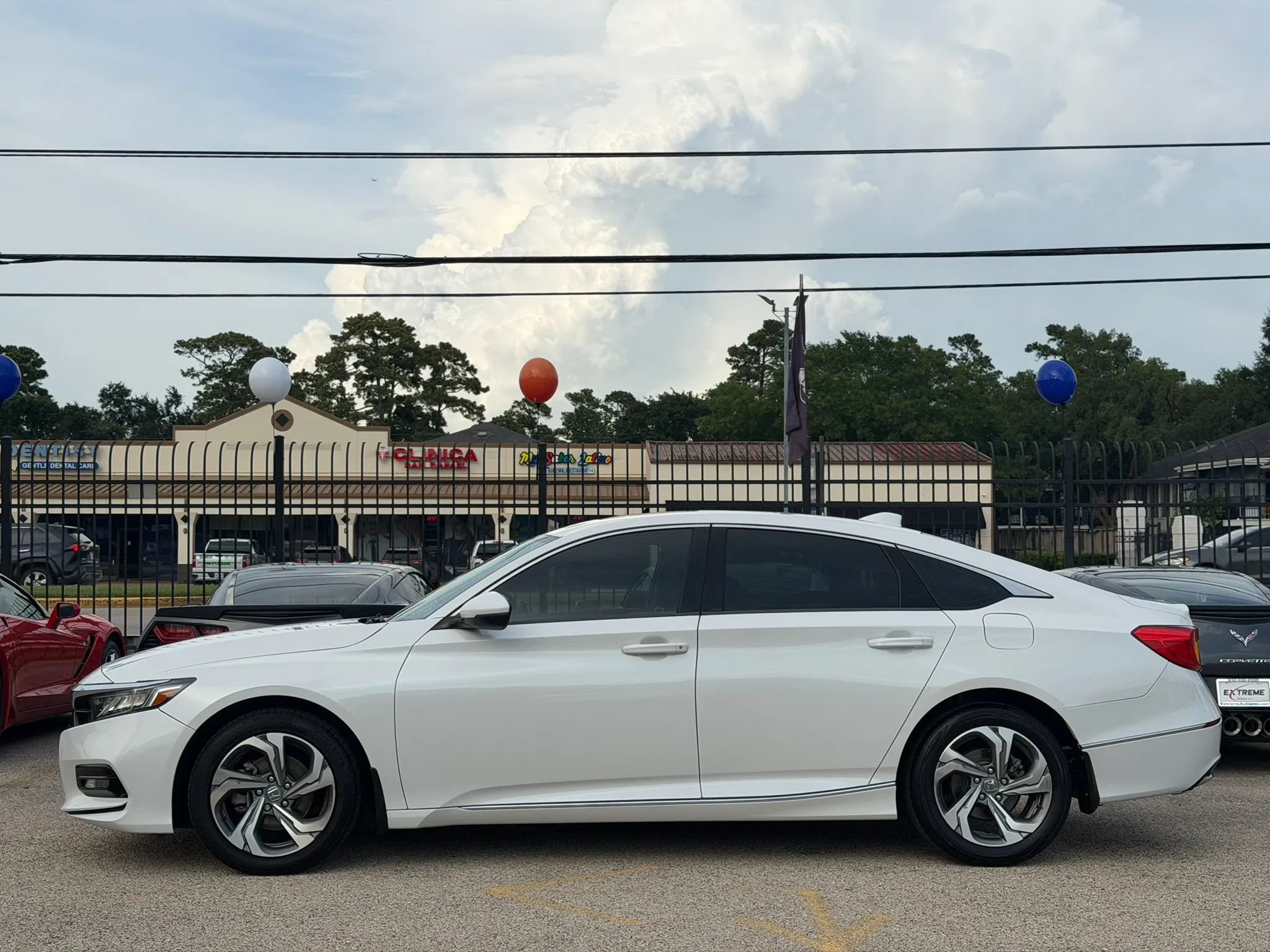 Used 2018 Honda Accord EX-L image 10