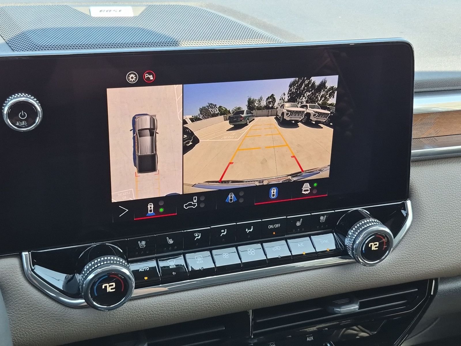 New 2026 GMC Canyon Denali AWD/4WD image 14