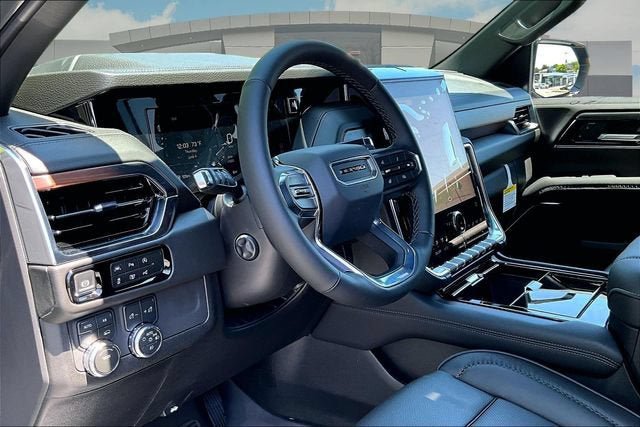 New 2026 GMC Yukon XL Denali w/ Sun & Power Step Package AWD/4WD image 7